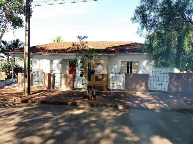 Casa / Sobrado para Venda em Paraíso do Norte/PR Centro 3 Quartos
