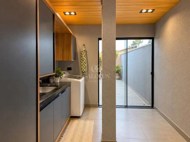 Casa / Sobrado para Venda em Paranavaí/PR Jardim Central 2 Quartos
