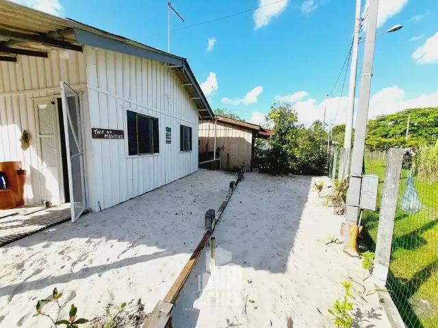 Casa / Sobrado para Venda em Paranaguá/PR Ilha das Peças 2 Quartos