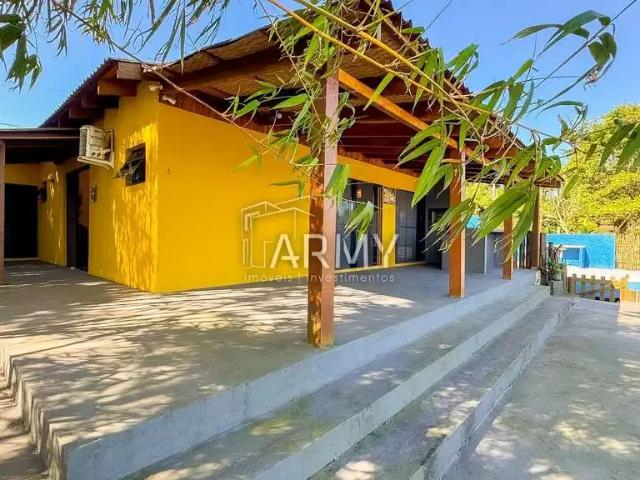 Casa / Sobrado para Venda em Paranaguá/PR Ilha de Piaçaguera 3 Quartos