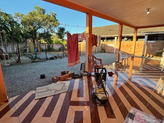 Casa / Sobrado para Venda em Paranaguá/PR Parque São João 2 Quartos