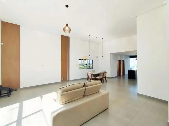 Casa / Sobrado para Venda em Pardinho/SP Ninho Verde II 3 Quartos