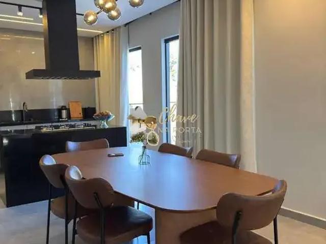 Casa / Sobrado para Venda em Pardinho/SP Ninho Verde II 4 Quartos