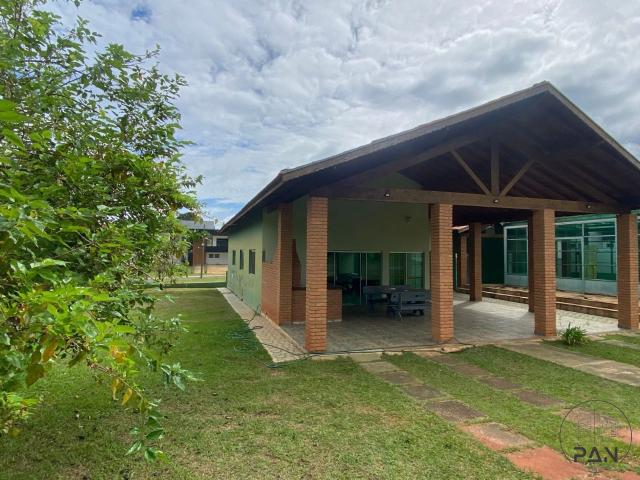 Casa / Sobrado para Venda em Pardinho/SP Área Rural de Pardinho 4 Quartos