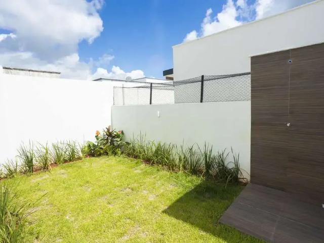 Casa / Sobrado para Venda em Parnamirim/RN Condomínio Central Park II 3 Quartos