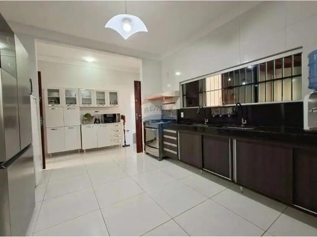 Casa / Sobrado para Venda em Parnamirim/RN Emaús 3 Quartos