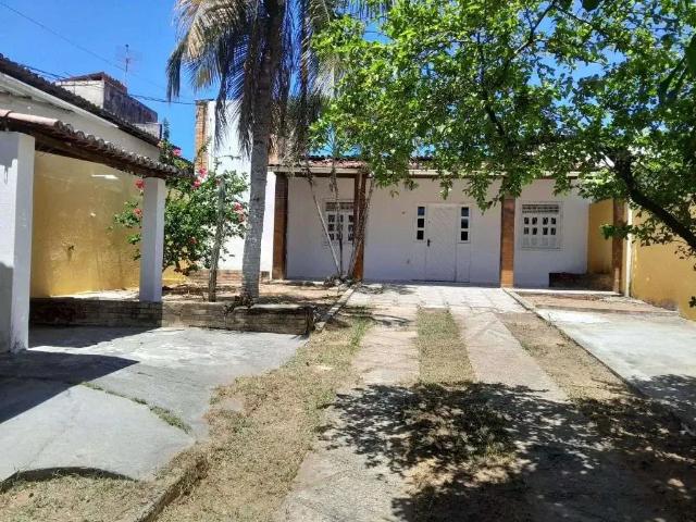 Casa / Sobrado para Venda em Parnamirim/RN Nova Parnamirim 2 Quartos