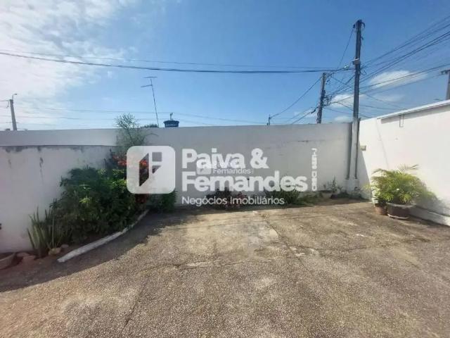 Casa / Sobrado para Venda em Parnamirim/RN Nova Parnamirim 3 Quartos