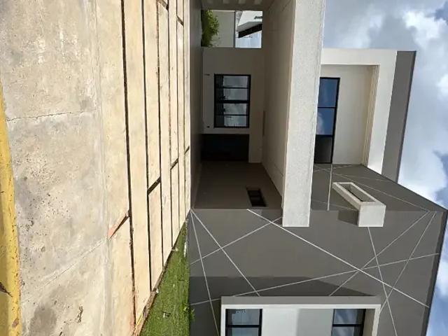 Casa / Sobrado para Venda em Parnaíba/PI João XXIII 5 Quartos