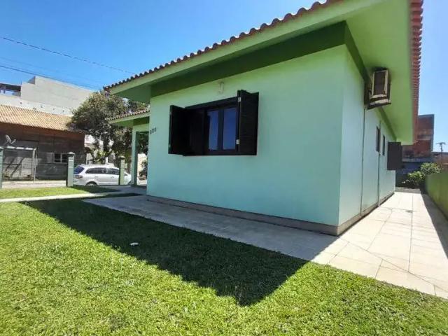 Casa / Sobrado para Venda em Passo de Torres/SC Centro 3 Quartos