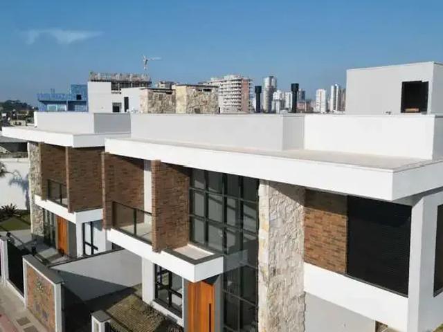 Casa / Sobrado para Venda em Passo de Torres/SC Centro 3 Quartos