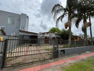 Casa / Sobrado para Venda em Passo de Torres/SC Centro 3 Quartos