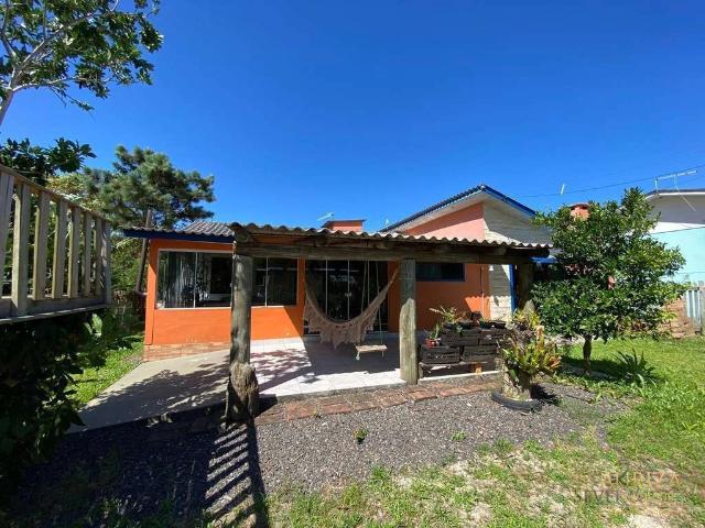 Casa / Sobrado para Venda em Passo de Torres/SC Rota do Sol 3 Quartos