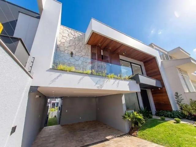Casa / Sobrado para Venda em Passo Fundo/RS Centro 3 Quartos