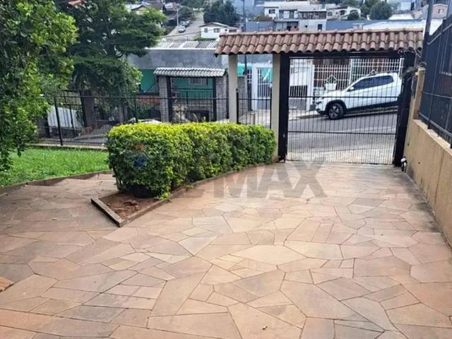Casa / Sobrado para Venda em Passo Fundo/RS Vila Planaltina 4 Quartos