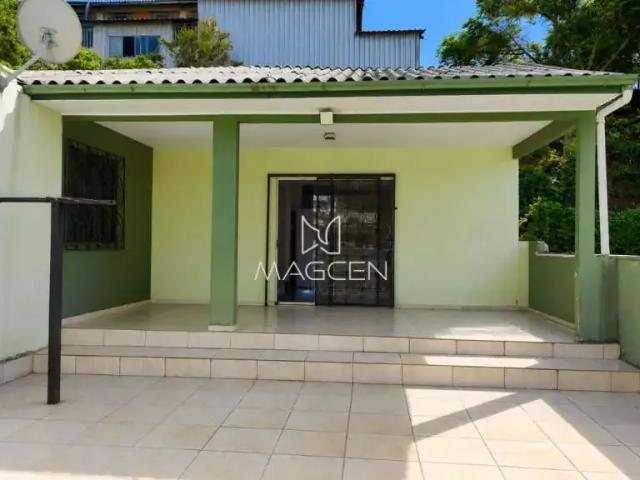 Casa / Sobrado para Venda em Pato Branco/PR Menino Deus 3 Quartos