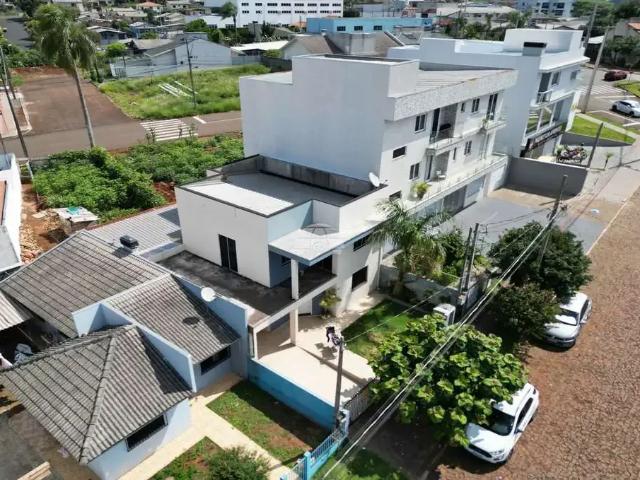 Casa / Sobrado para Venda em Pato Branco/PR Cristo Rei 4 Quartos
