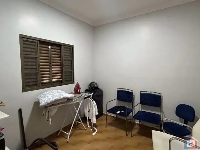 Casa / Sobrado para Venda em Patos de Minas/MG Nova Floresta 3 Quartos