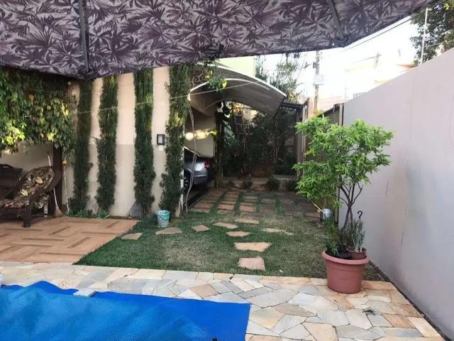 Casa / Sobrado para Venda em Patos de Minas/MG Guanabara 4 Quartos