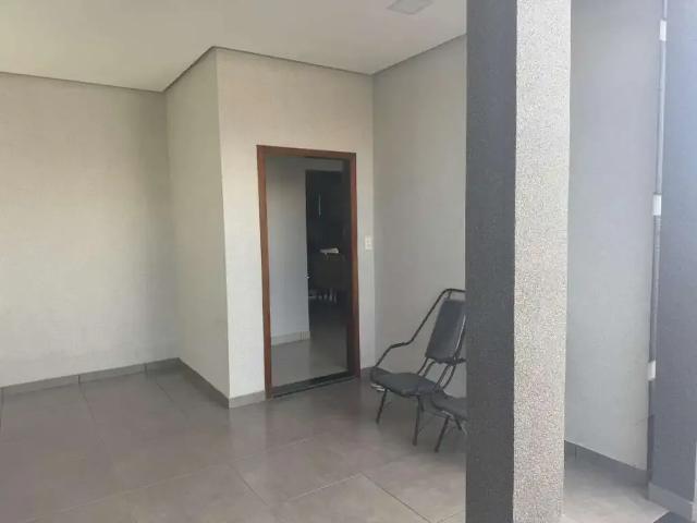 Casa / Sobrado para Venda em Patos de Minas/MG Jardim Califórnia 3 Quartos