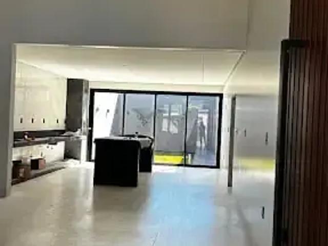 Casa / Sobrado para Venda em Patos de Minas/MG Jardim Califórnia 3 Quartos