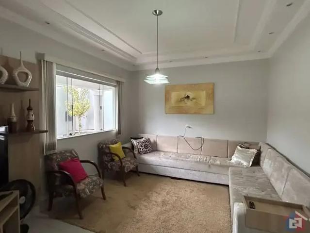 Casa / Sobrado para Venda em Patos de Minas/MG Jardim Califórnia 3 Quartos