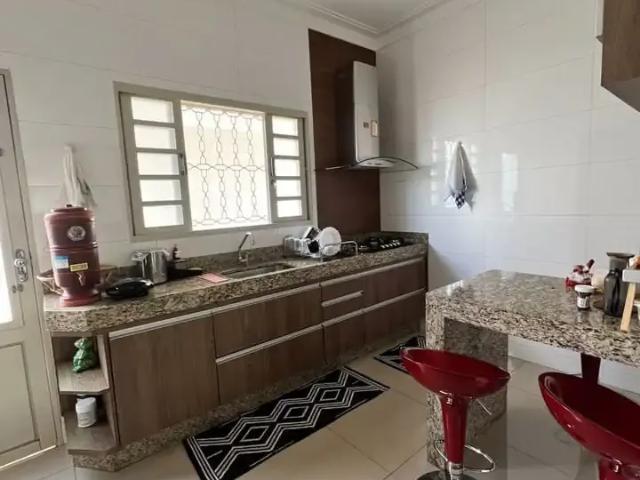 Casa / Sobrado para Venda em Patos de Minas/MG Jardim Panorâmico 3 Quartos