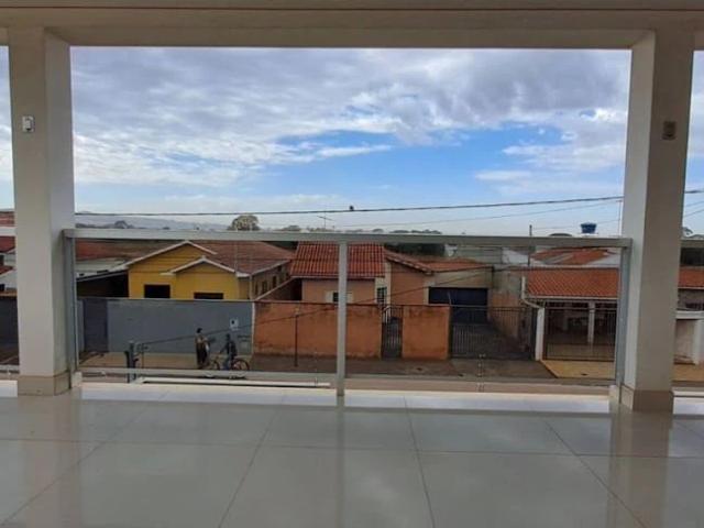 Casa / Sobrado para Venda em Patos de Minas/MG Jardim Panorâmico 4 Quartos