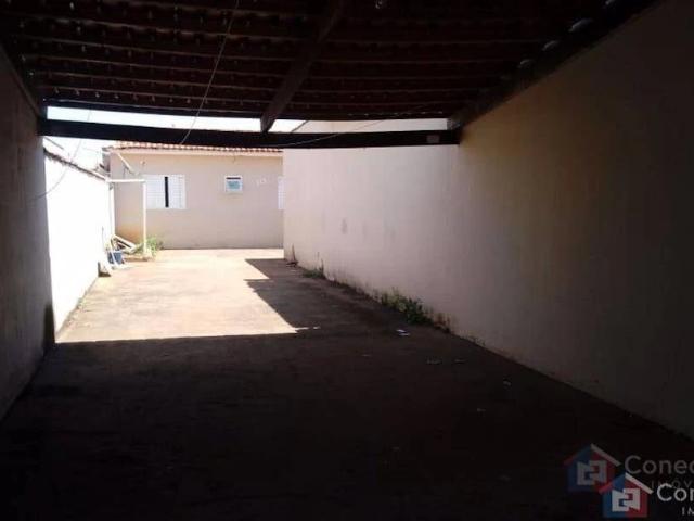 Casa / Sobrado para Venda em Patos de Minas/MG Residencial Gramado 4 Quartos