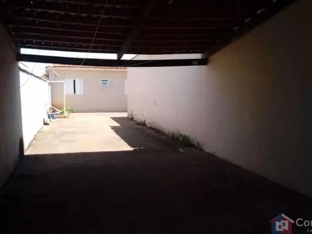 Casa / Sobrado para Venda em Patos de Minas/MG Residencial Gramado 4 Quartos