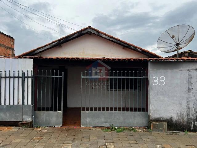 Casa / Sobrado para Venda em Patos de Minas/MG Sebastião Amorim 2 Quartos