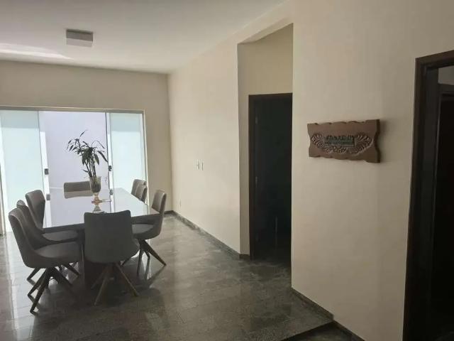 Casa / Sobrado para Venda em Patos de Minas/MG Sobradinho
