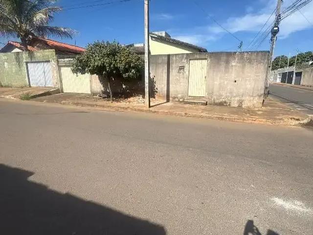 Casa / Sobrado para Venda em Patrocínio/MG Serra Negra 2 Quartos