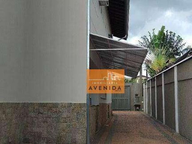 Casa / Sobrado para Venda em Paulínia/SP Jardim de Itapoan 4 Quartos