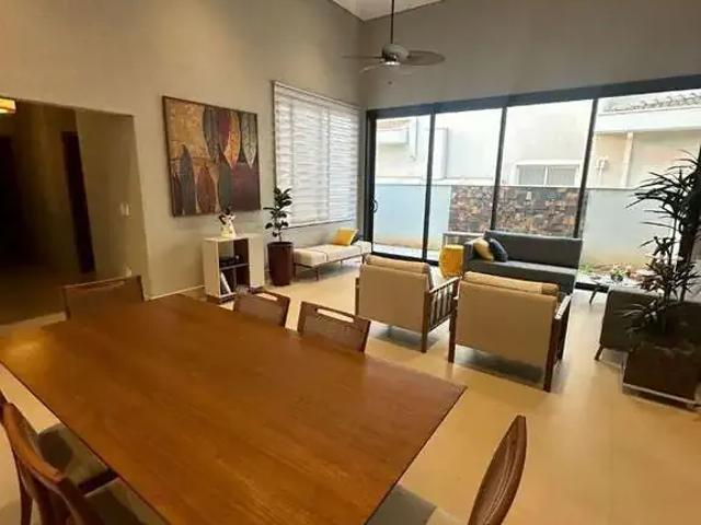 Casa / Sobrado para Venda em Paulínia/SP Jardim Europa 4 Quartos