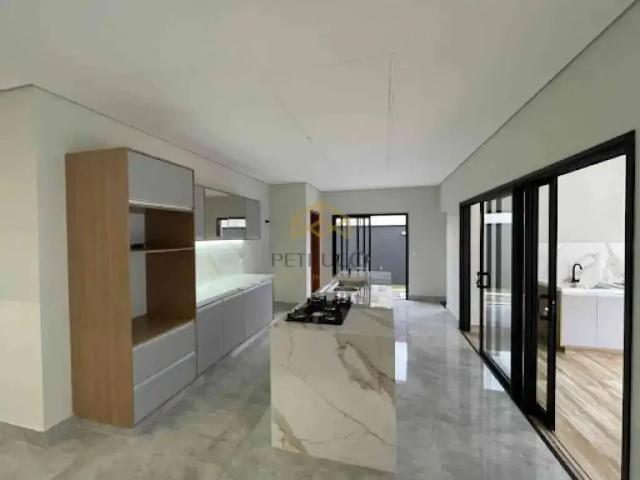 Casa / Sobrado para Venda em Paulínia/SP Parque Brasil 500 4 Quartos