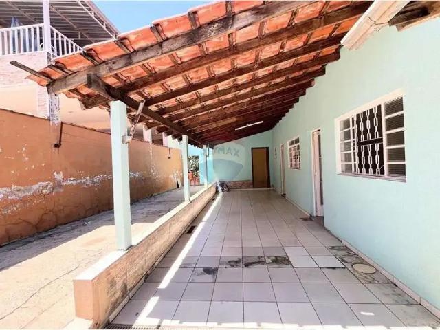 Casa / Sobrado para Venda em Paulínia/SP Saltinho 4 Quartos
