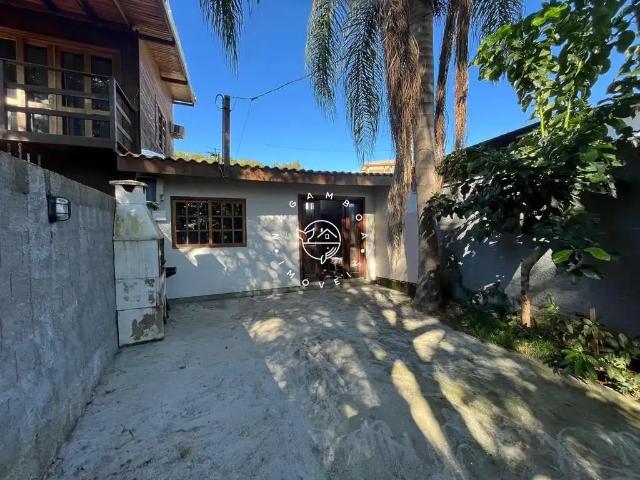 Casa / Sobrado para Venda em Paulo Lopes/SC Gamboinha 4 Quartos