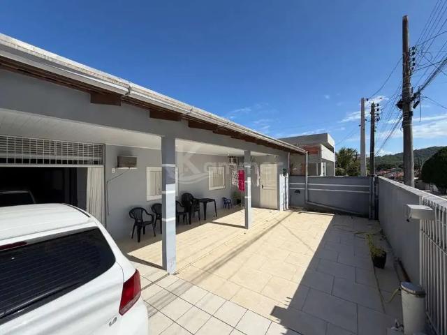 Casa / Sobrado para Venda em Penha/SC Armação 4 Quartos