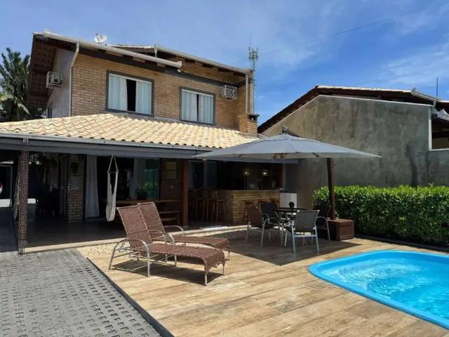 Casa / Sobrado para Venda em Penha/SC Centro 4 Quartos