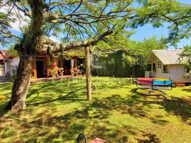 Casa / Sobrado para Venda em Penha/SC Centro 4 Quartos