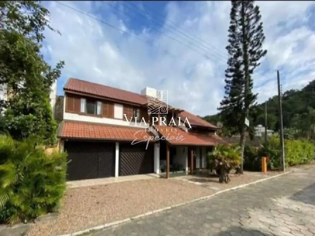 Casa / Sobrado para Venda em Penha/SC Centro 4 Quartos
