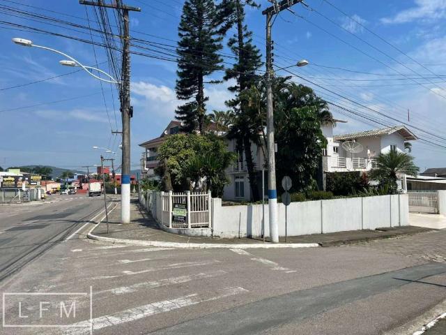 Casa / Sobrado para Venda em Penha/SC Centro 4 Quartos