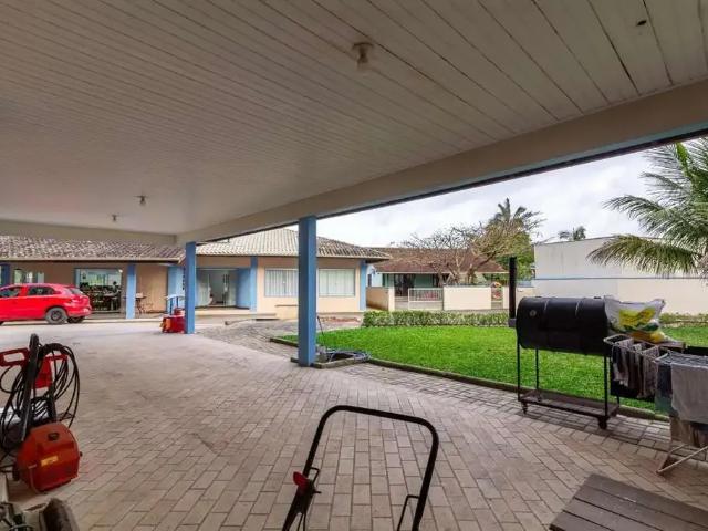 Casa / Sobrado para Venda em Penha/SC Centro 5 Quartos