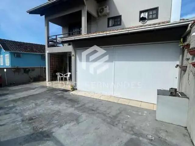 Casa / Sobrado para Venda em Penha/SC Centro 5 Quartos