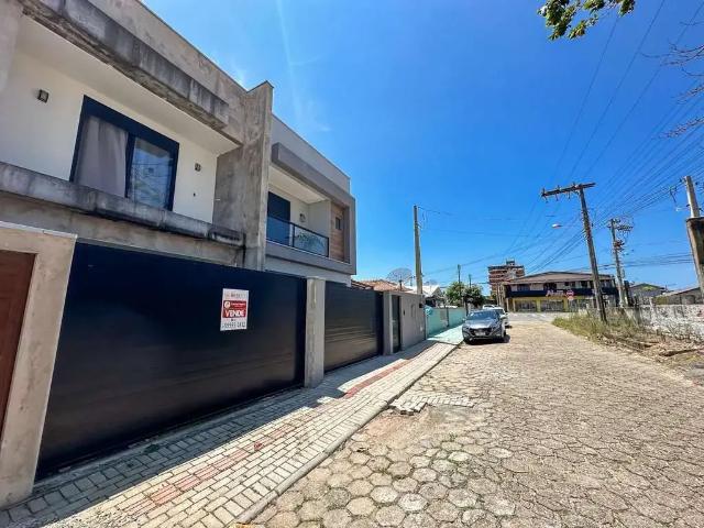 Casa / Sobrado para Venda em Penha/SC Centro 3 Quartos
