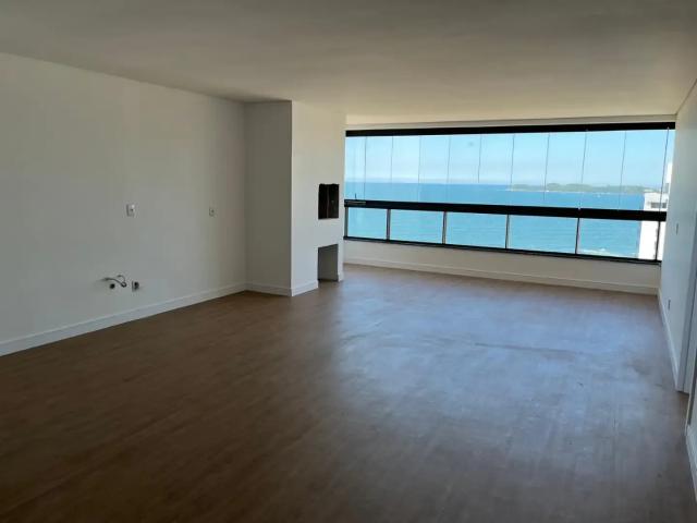 Casa / Sobrado para Venda em Penha/SC Centro 3 Quartos