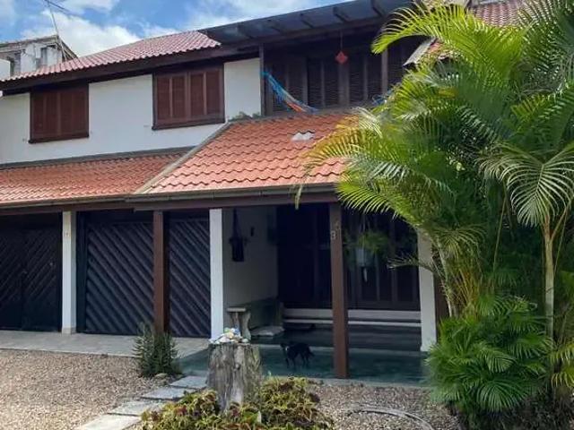 Casa / Sobrado para Venda em Penha/SC Centro 3 Quartos