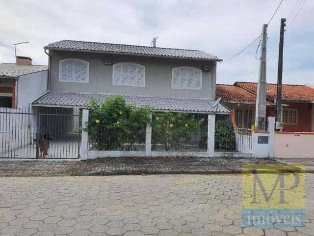 Casa / Sobrado para Venda em Penha/SC Praia Alegre 4 Quartos