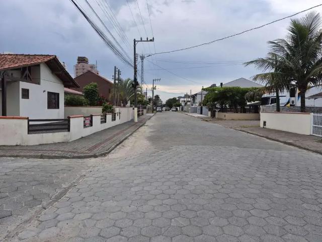 Casa / Sobrado para Venda em Penha/SC Praia Alegre 3 Quartos